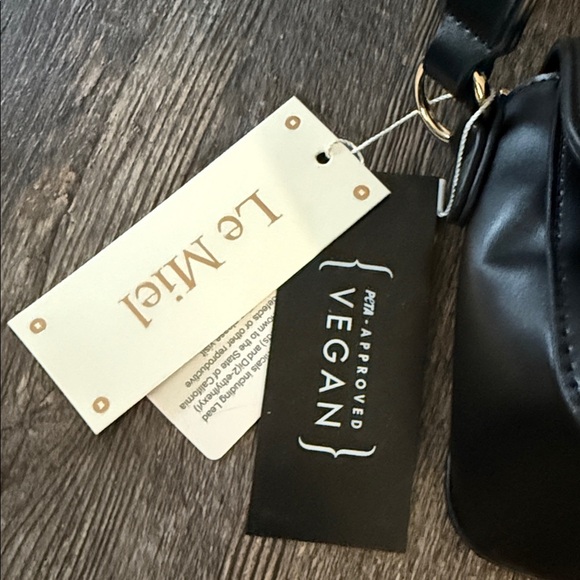 LA MIEL Black Vegan Leather Crossbody Bag - Picture 2 of 6